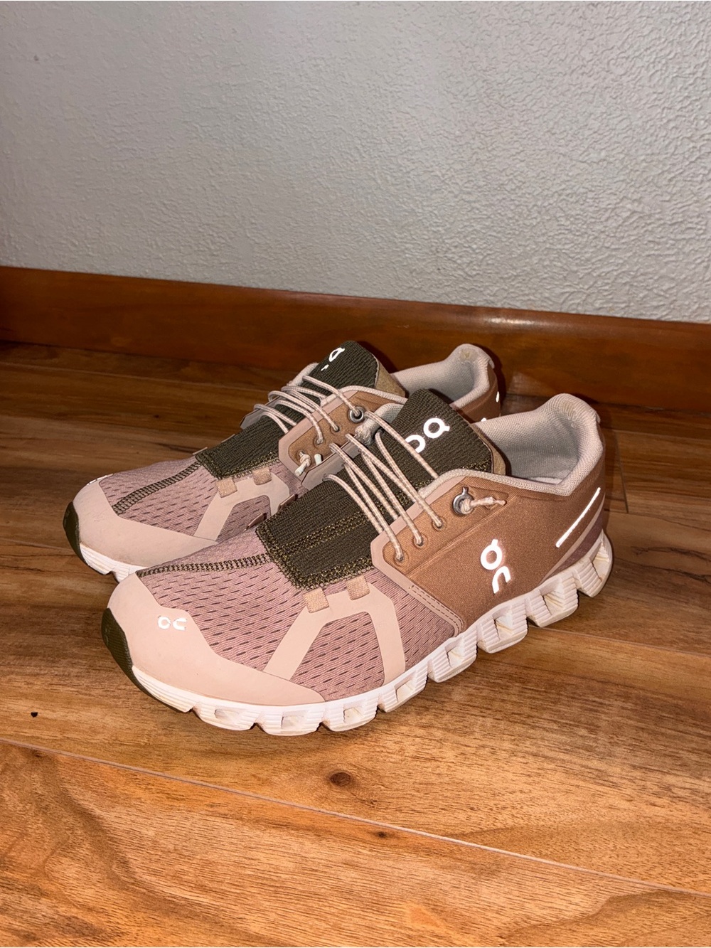 On Cloud 5 Women's Sneakers